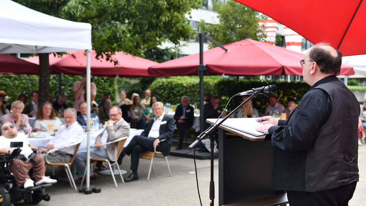 Bei der diesjährigen Ulrichstafel wurden in diesem Jahr Kooperationspartner/-innen der Caritas geehrte. (Fotos: Maria Rösch / pba)