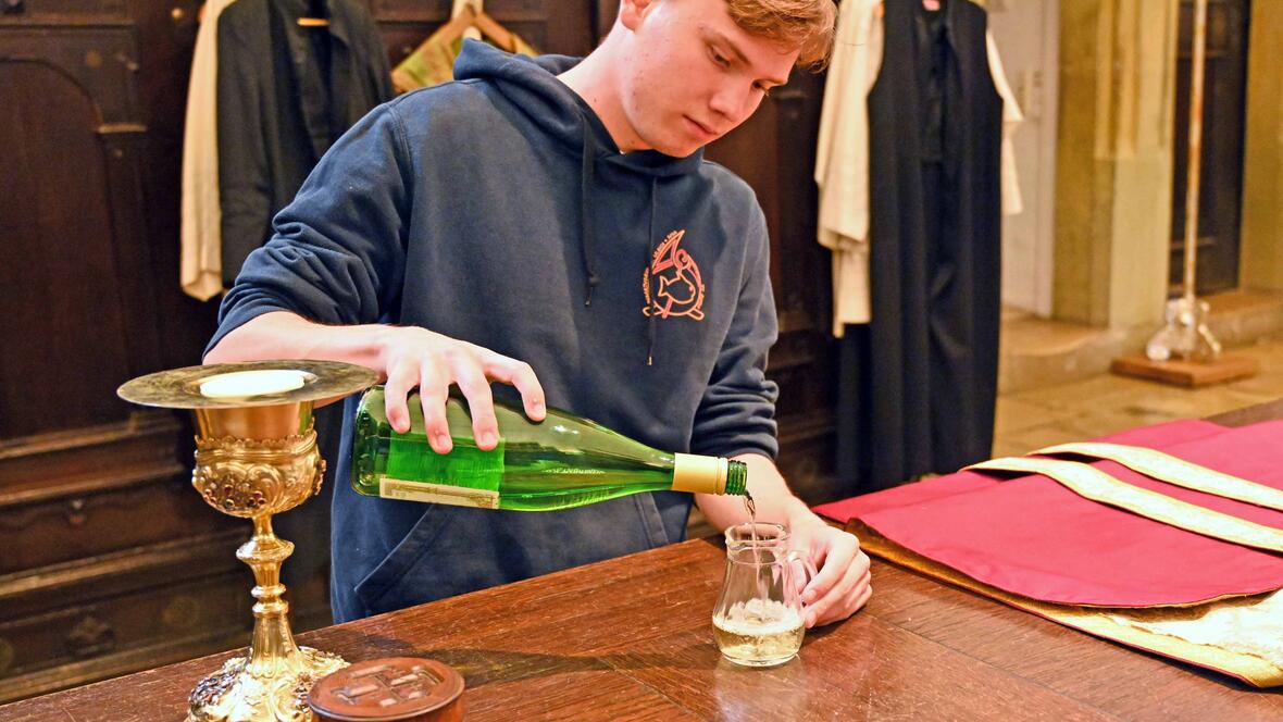 Für Simon Haug gehörte die Arbeit in der Sakristei fest dazu.