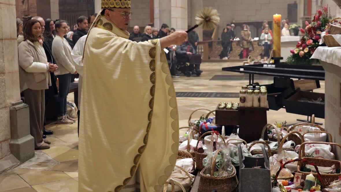 ...wie die Speisensegnung am Ende des Gottesdienstes.