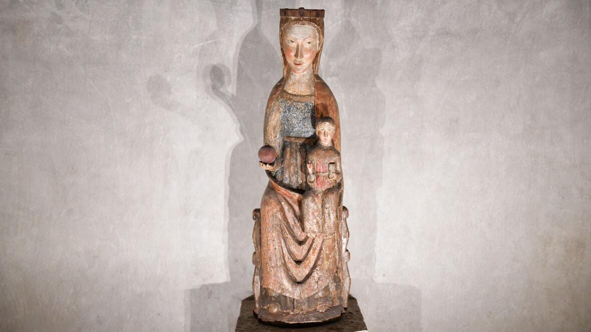 Madonna in der Krypta des Westchores des Augsburger Doms. (Foto: Leander Stork / pba)