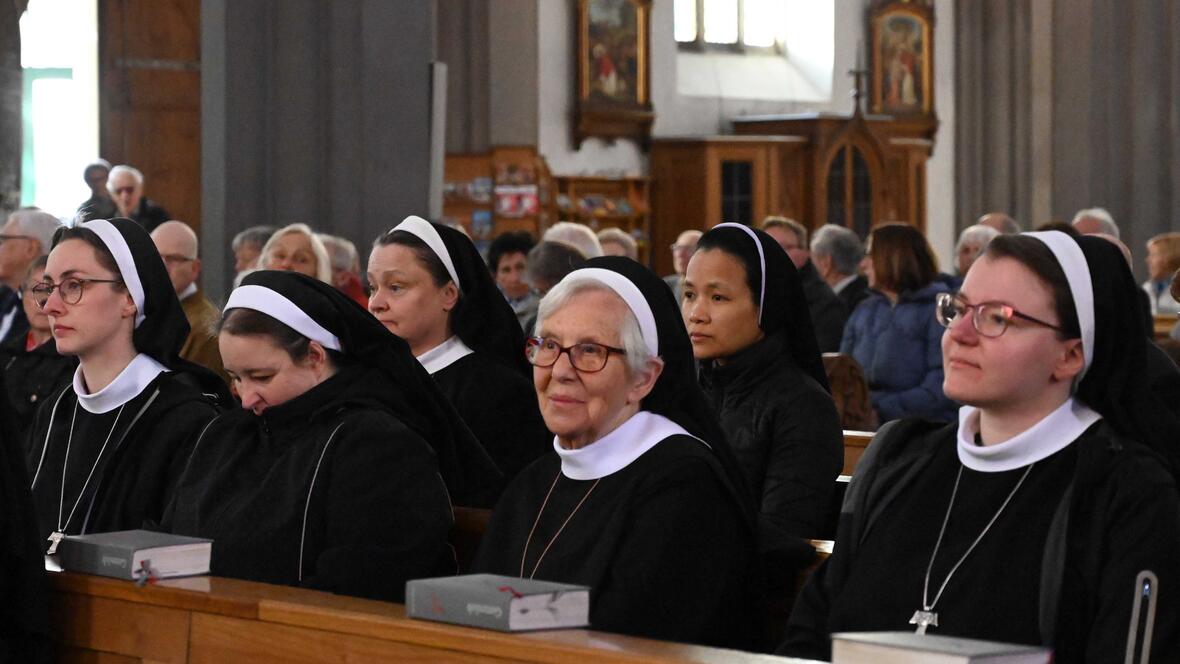 Am Crescentiafest an diesem Sonntag wurde gleichzeitig an das 25-jährige Jubiläum der Heiligsprechung der Kaufbeurer Franziskanerschwester erinnert. (Fotos: Maria Rösch / pba)
