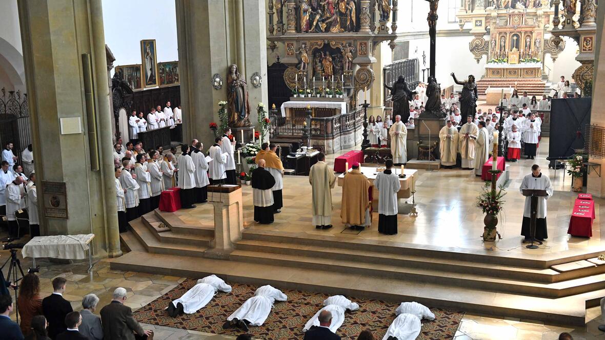 Diakonenweihe in der Basilika St. Ulrich und Afra:  (Fotos: Nicolas Schnall / pba)