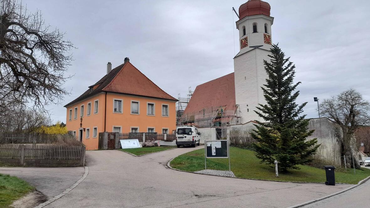 Kirche St. Peter und Paul Halsbach (Foto: Pfarrei Halsbach)