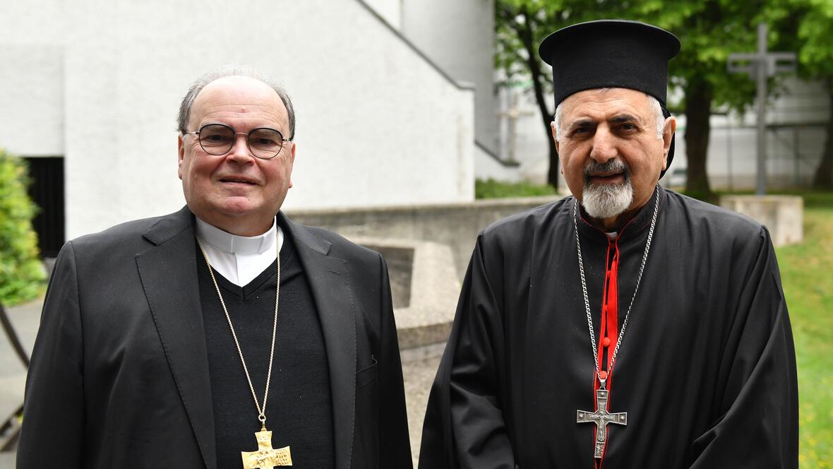 Bischof Bertram trifft Patriarch Ignatius Joseph III. Younan zum Gespräch im Haus Sankt Ulrich in Augsburg. (Fotos: Nicolas Schnall / pba)
