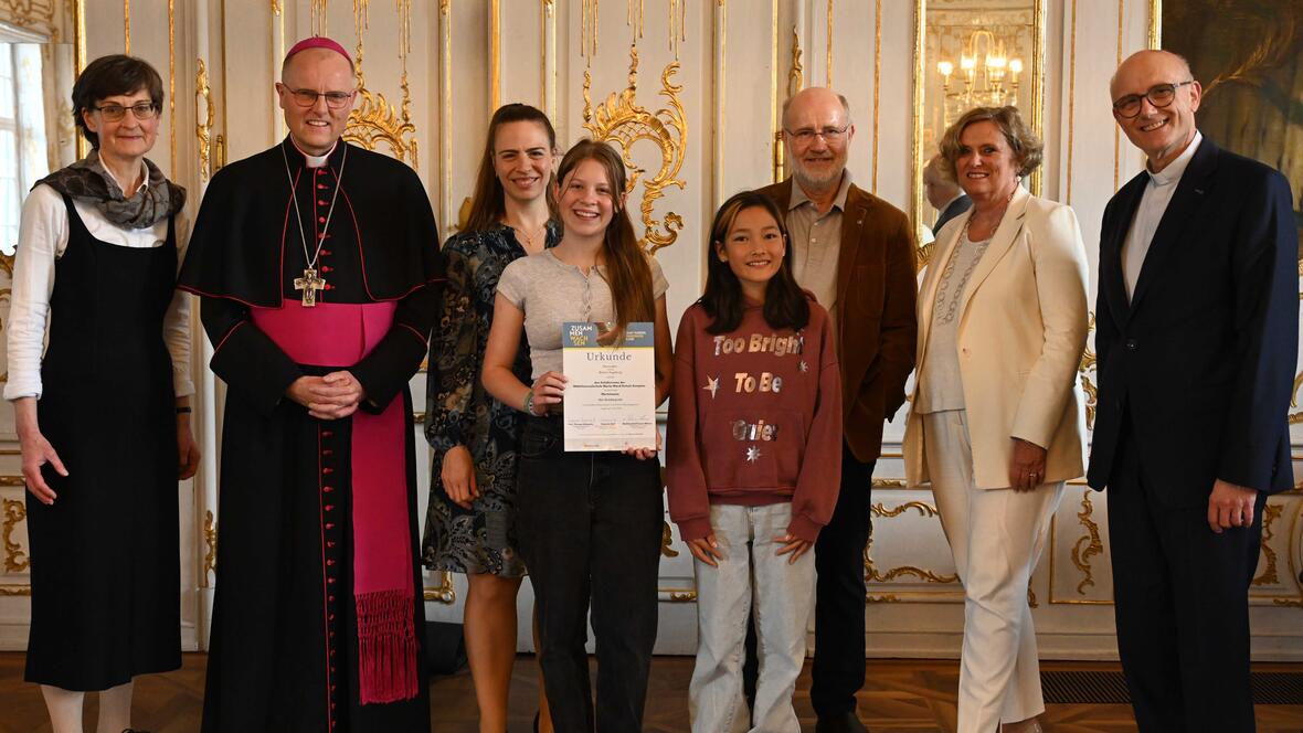 Mit einem Sonderpreis wurden die "Werte-Teams" der Mädchenrealschule Maria-Ward in Kempten geehrt.   