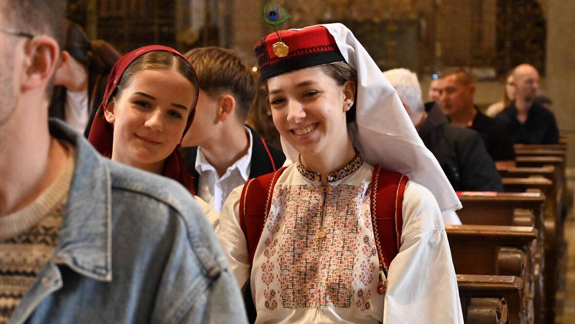 Mit vielen Gläubigen aus anderen Muttersprachen war beim Gottesdienst Weltkirche zu spüren.  