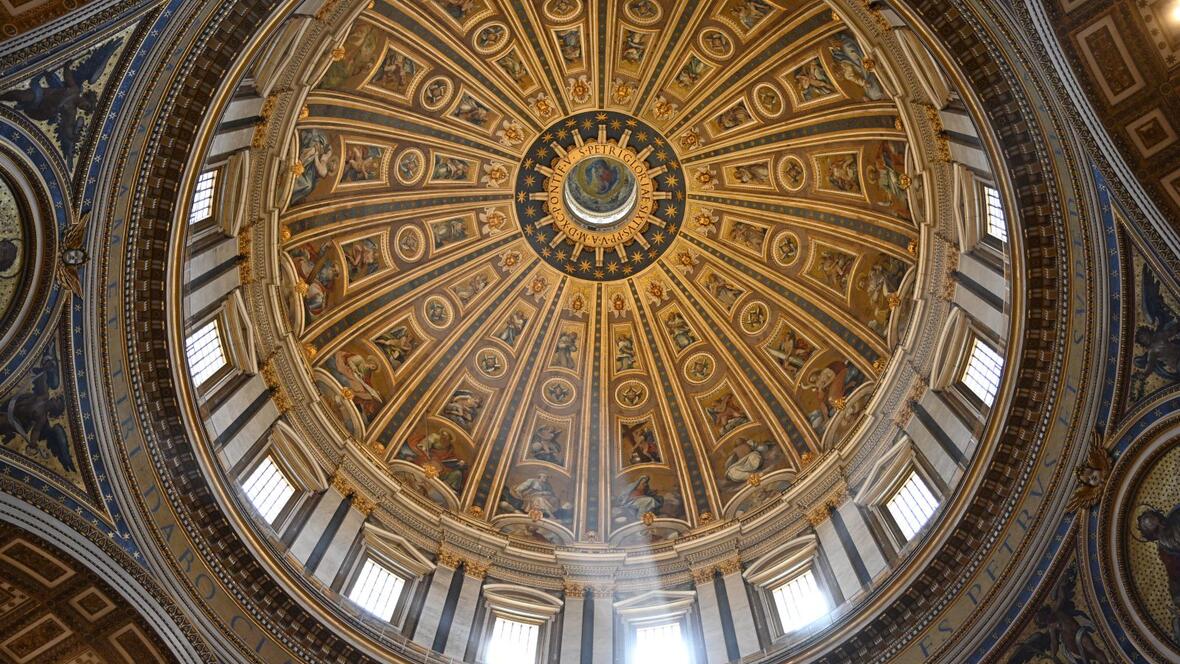 Die berühmte Kuppel des Petersdoms konnten die Teilnehmenden der Familienwallfahrt am Montag von innen bewundern (Foto: Leander Stork / pba)