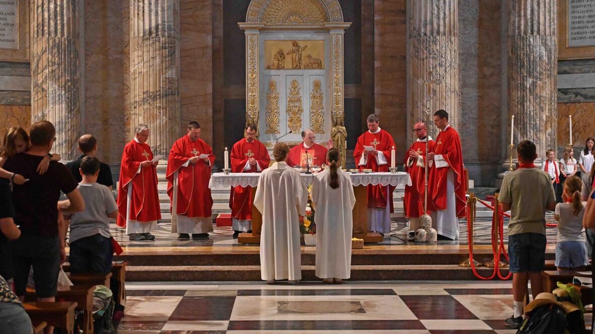 Mit einem feierlichen Gottesdienst in der Papstbasilika St. Paul vor den Mauern ging die Familienwallfahrt zu Ende. (Fotos: Leander Stork / pba)