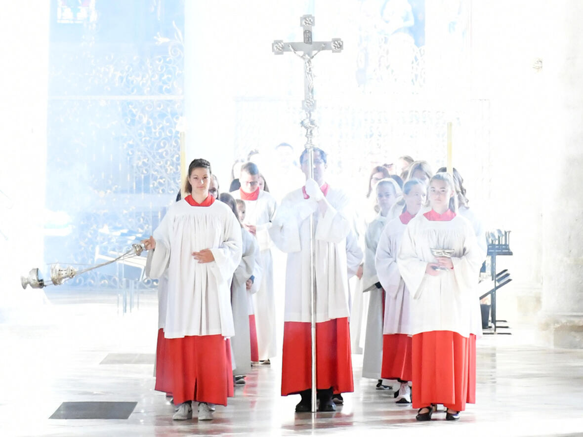 katholizismus-morgen-wie-viel-kirche-braucht-die-welt-symbolfoto-julian-schmidt-pba