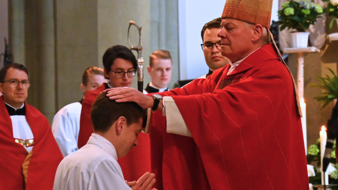 Am Fest der Apostel Jakobus und Philippus erhielt Markus Hegewald die Diakonenweihe. (Fotos: Leander Stork / pba)