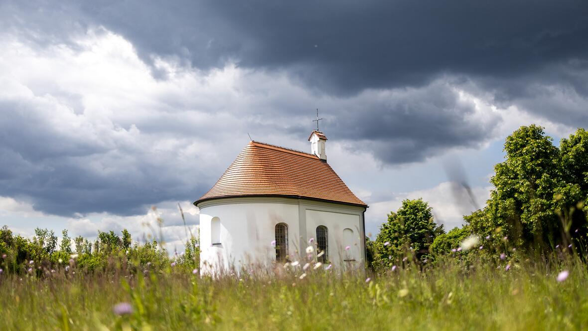 Die Salzbergkapelle zwischen Anwalting und Gebenhofen war besonders schwer betroffen.